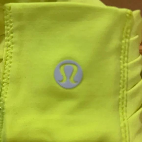 Lululemon head band 🍋 - Picture 2 of 5